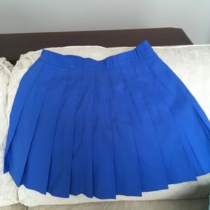 1970’s pleated blue tennis skirt